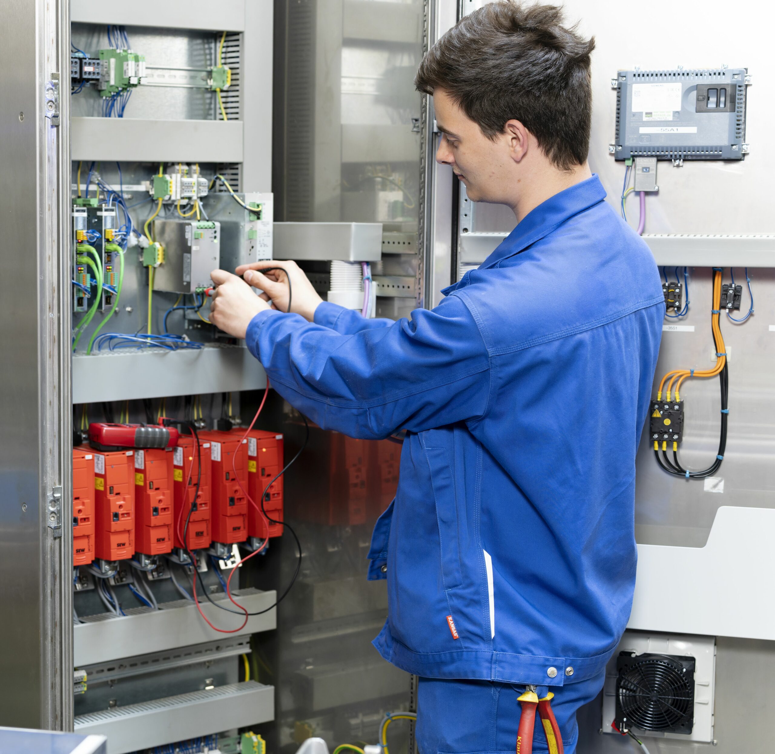 Technik_bearbeitet Technik_bearbeitet